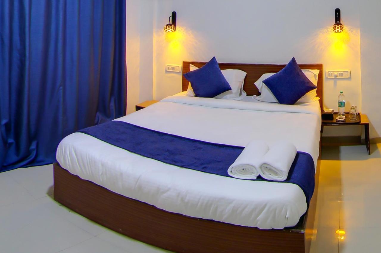 Hotel Rain Sky Inn โลนาวาลา ภายนอก รูปภาพ
