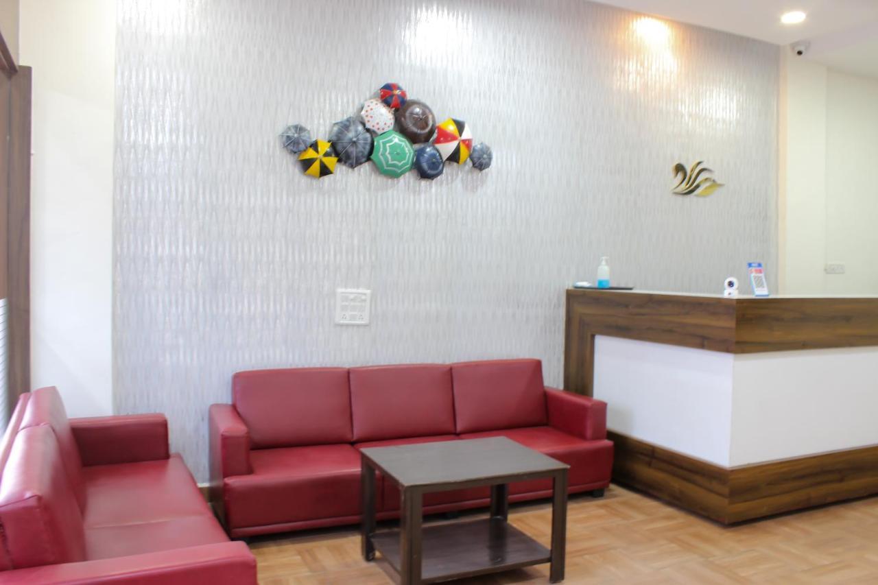 Hotel Rain Sky Inn โลนาวาลา ภายนอก รูปภาพ
