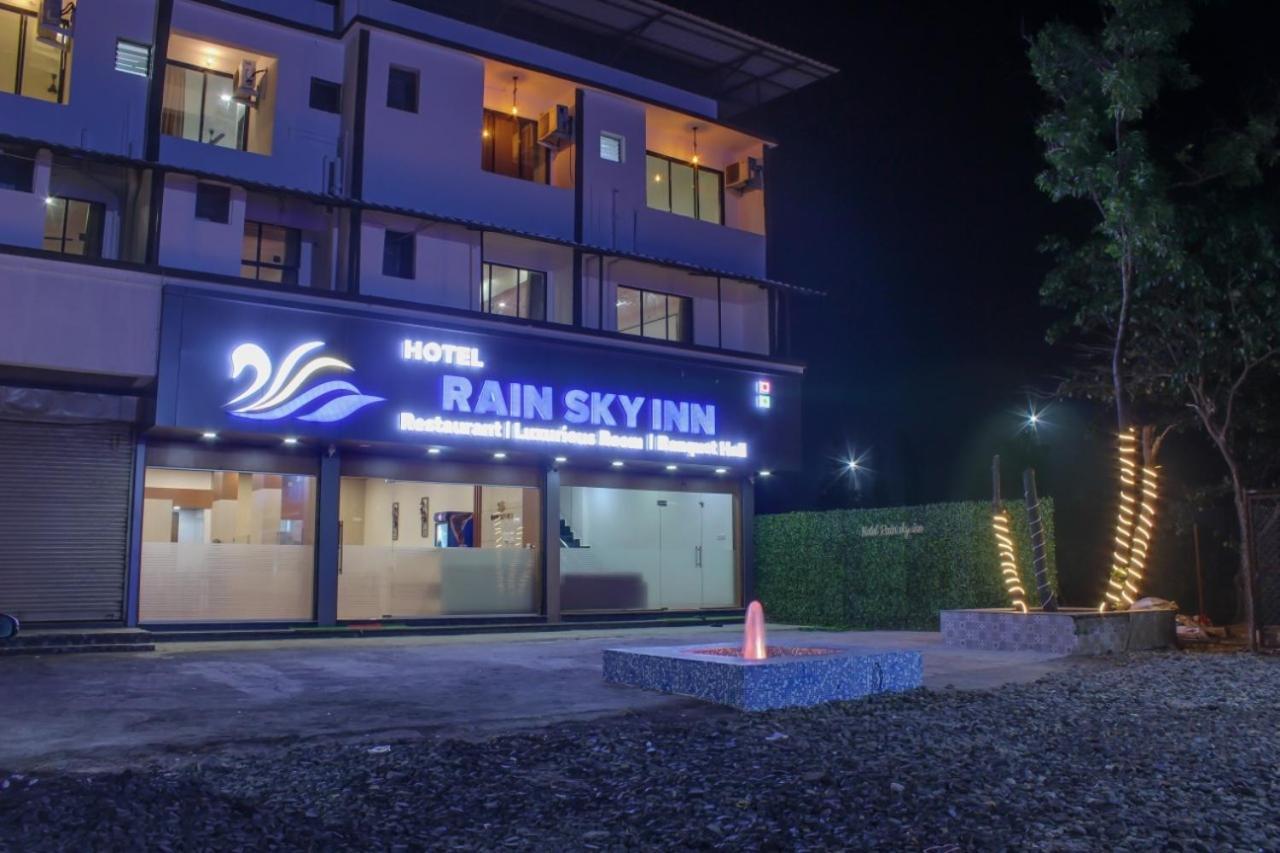 Hotel Rain Sky Inn โลนาวาลา ภายนอก รูปภาพ